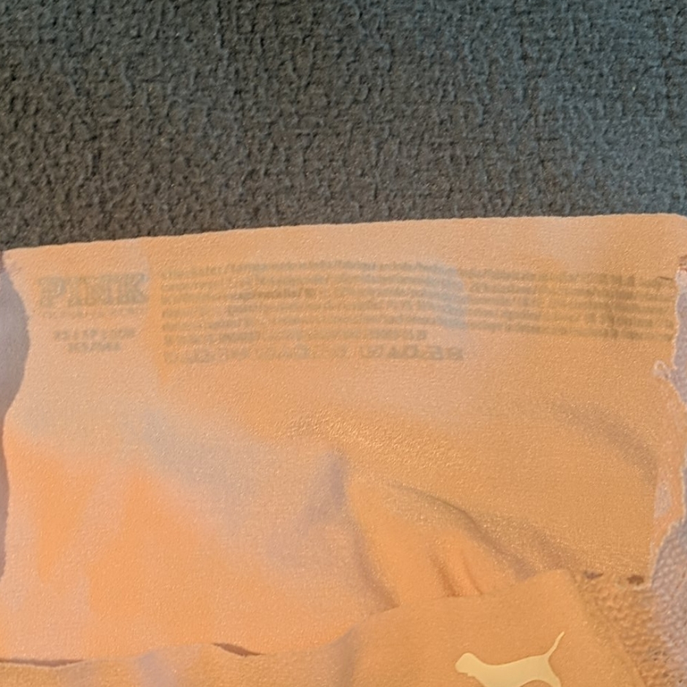 Pink underwear - Picture 4 of 5